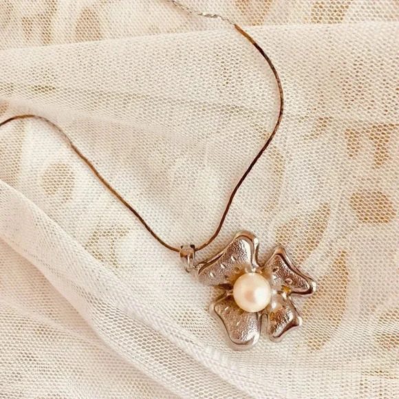 Vintage Sterling Silver & Fresh Water Pearl Floral Pendant Necklace 23" - Picture 7 of 7